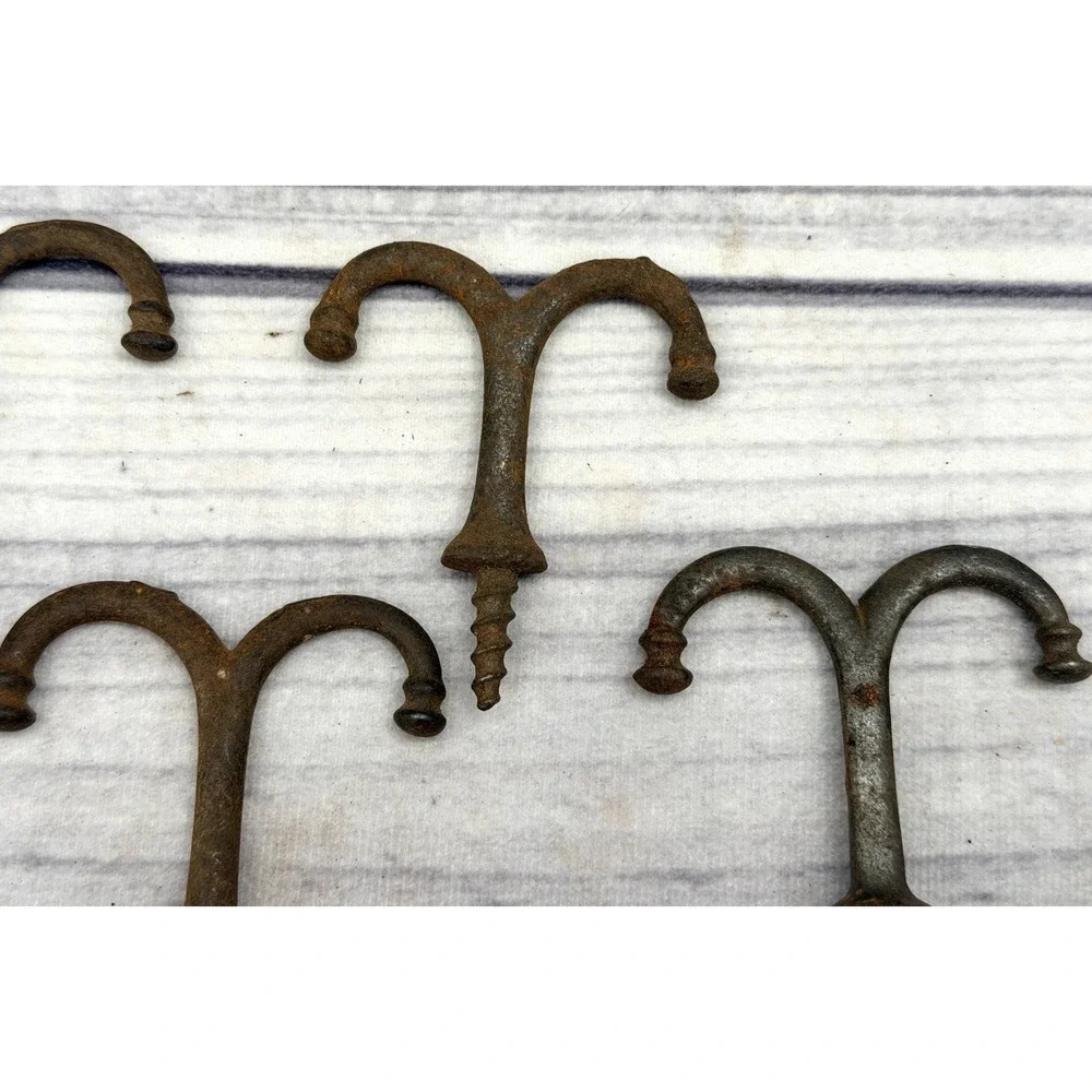 LOT OF 4 ANTIQUE SALVAGED CAST IRON SCREW IN DOUBLE HOOKS